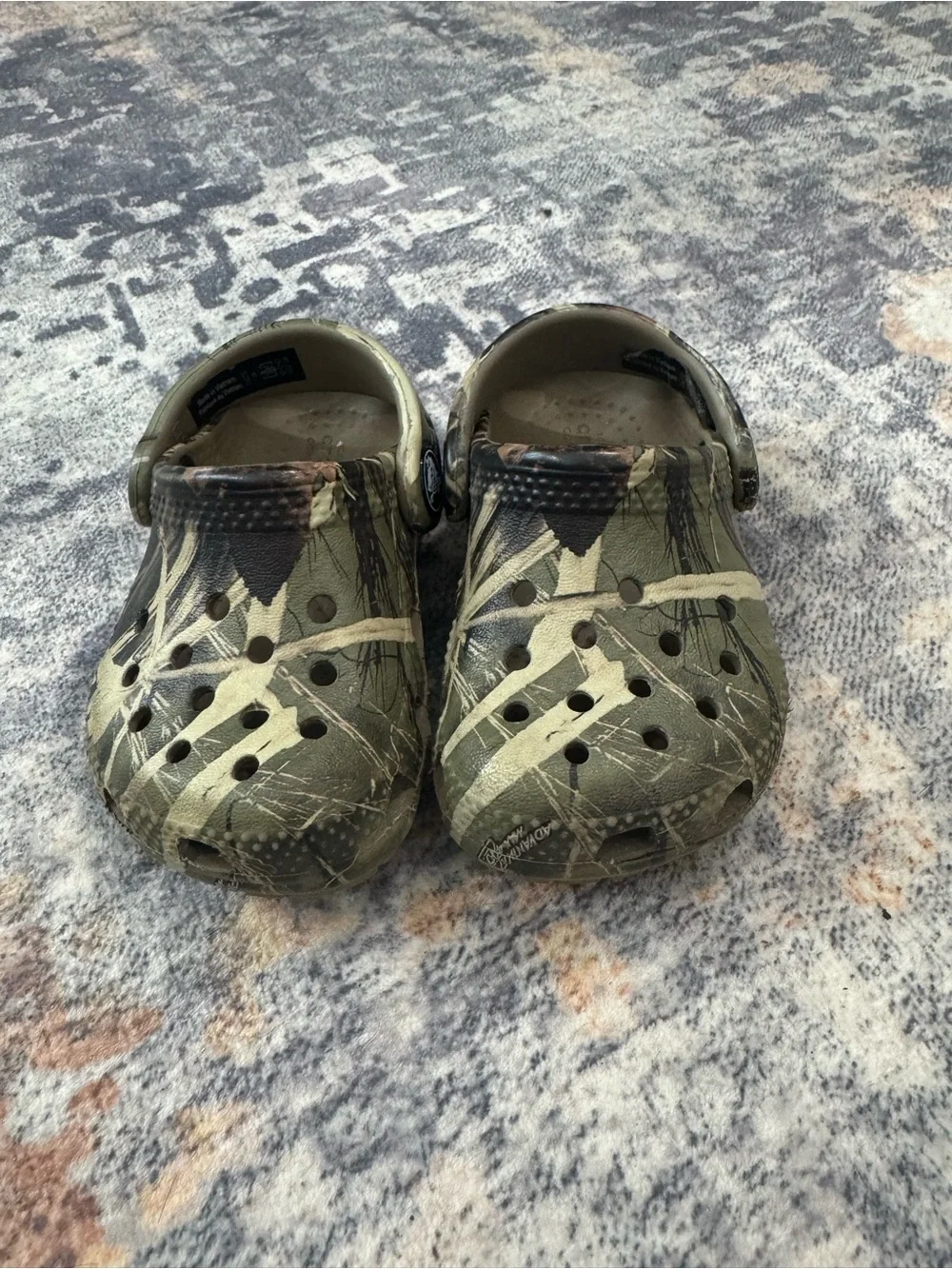 Kids Camo Slip-On Clogs in Green
